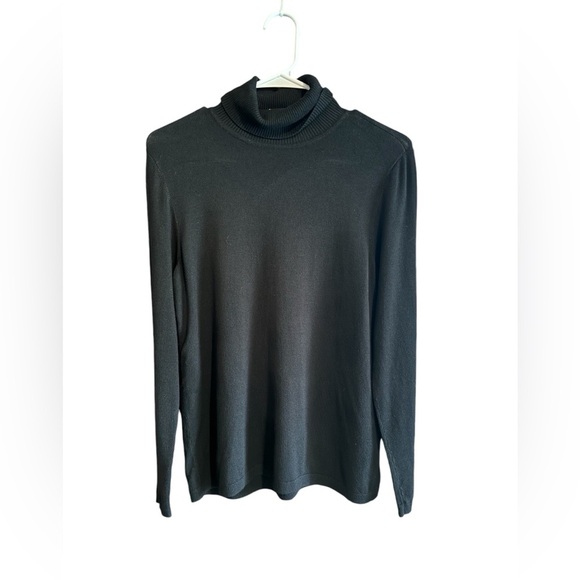 Chico’s Woman's Black Ashlan Long Sleeve Turtleneck, Size 1 - Picture 2 of 8